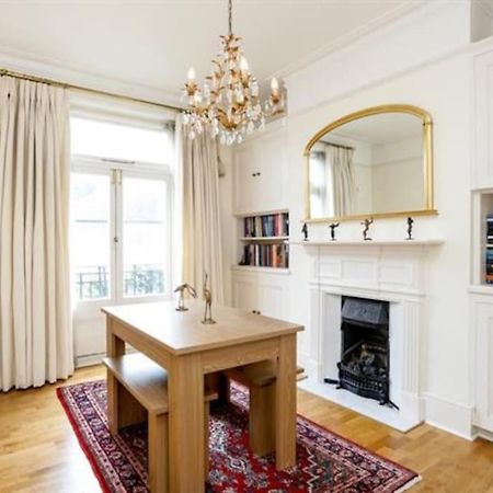 Large 3 Bed Flat In Central Wimbledon London Exterior photo